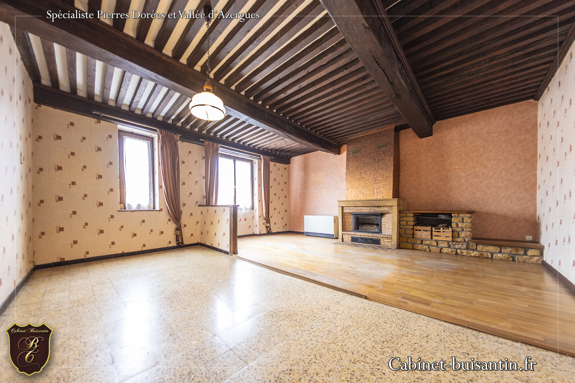 Charme et volumes en centre village